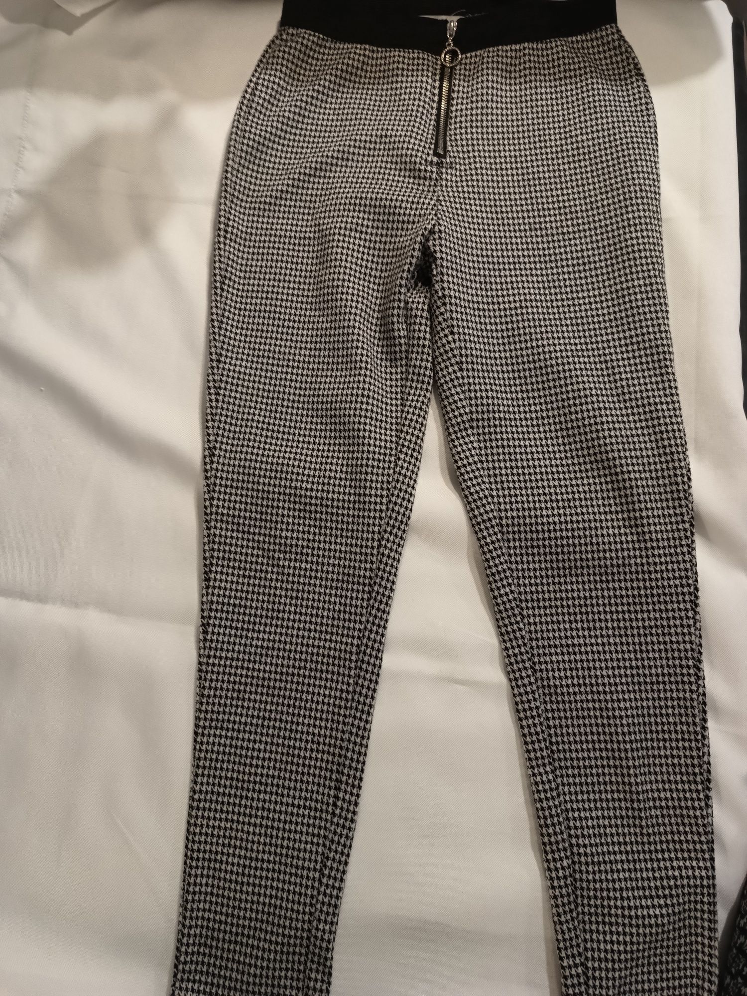 Legginsy Reserved r. 152