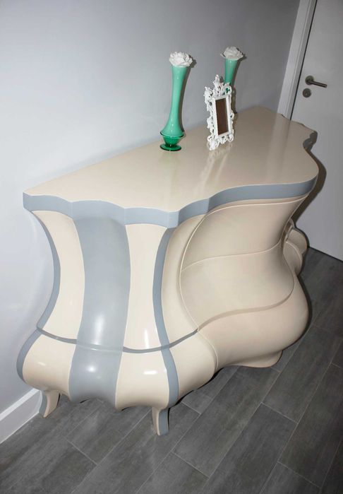 Movel / Consola / Comoda Cendrillon - Bombe Chests - Design Romantica