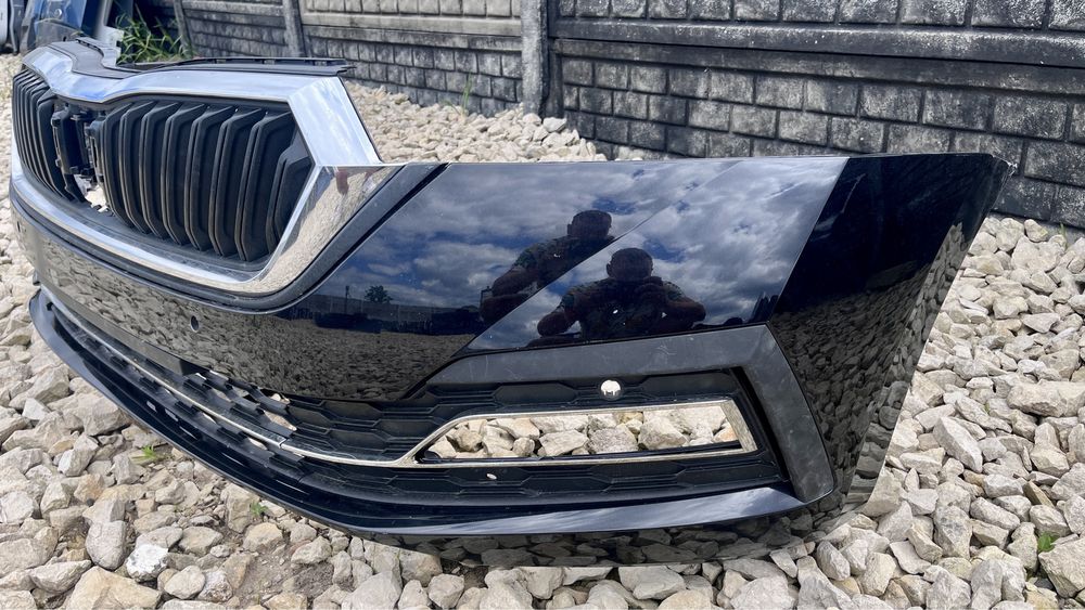 Zderzak przedni 4x PDC LF9R 9910 Skoda Octavia IV 21- 5E3 ORYGINAŁ