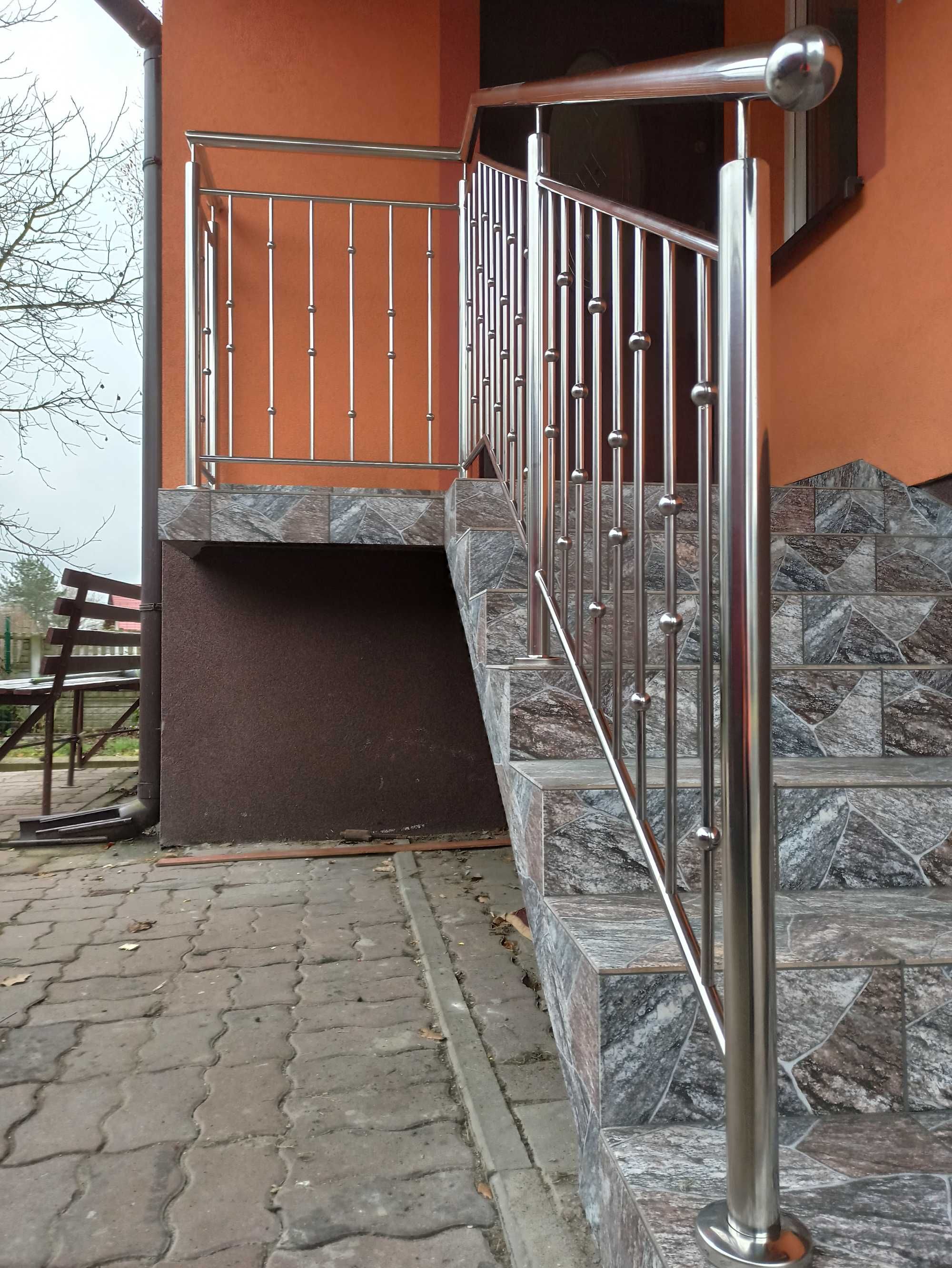 Balustrady Nierdzewne Szklane Prętowe Malowane Proszkowo Panel Glamour