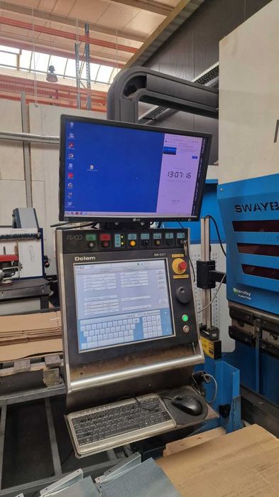 Prasa krawędziowa CNC RICO PRCN 135T/3100mm (2013)