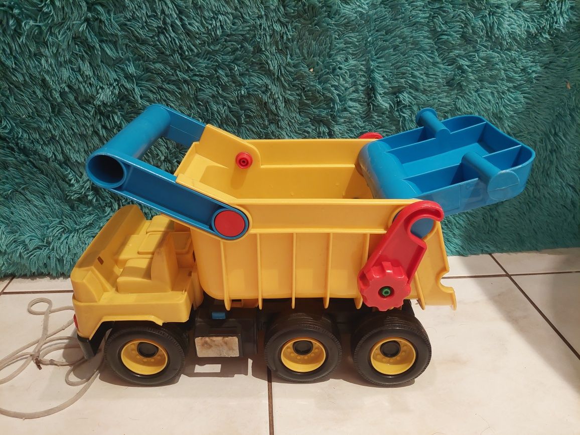 Duża wywrotka Wader / auto