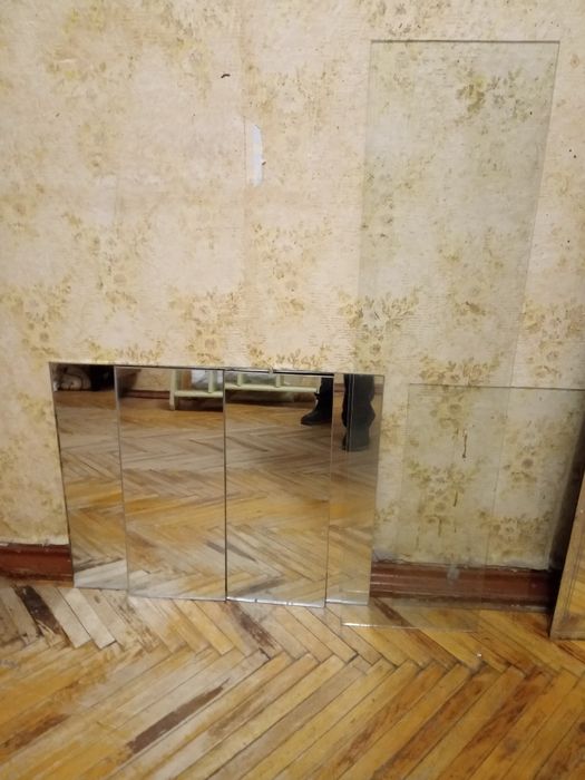Продам зеркала с мебели, недорого.