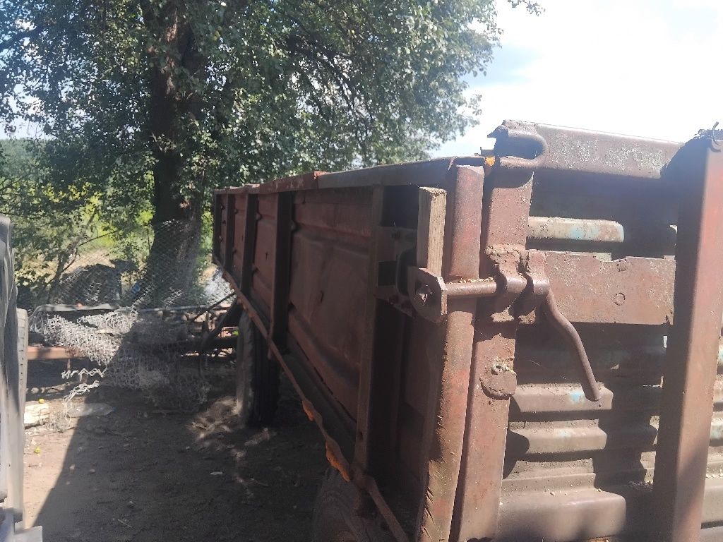 Продам прицеп 2птс4