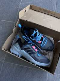 Adidas Terrex Swift R3 size 39,5 trekkingi