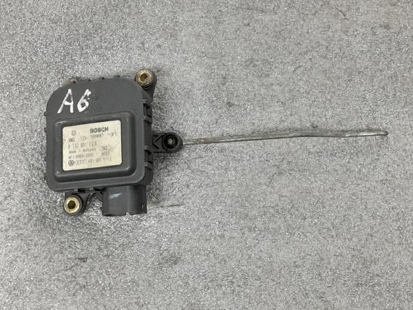 Motor da comporta da sofagem AUDI A6 (4B2, C5)