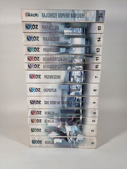 Śladami Zbrodni / zestaw 13 książek / Remigiusz Mróz / Kolekcja