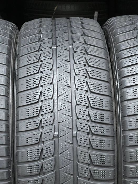 Шины зимние 235/55/R17 Falken EuroWinter