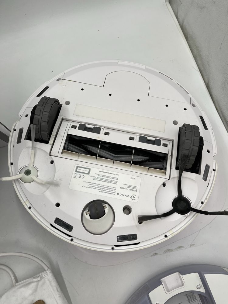 Robot sprzątający Ecovacs DEEBOT T10+ Plus ze stacją dokującą biały