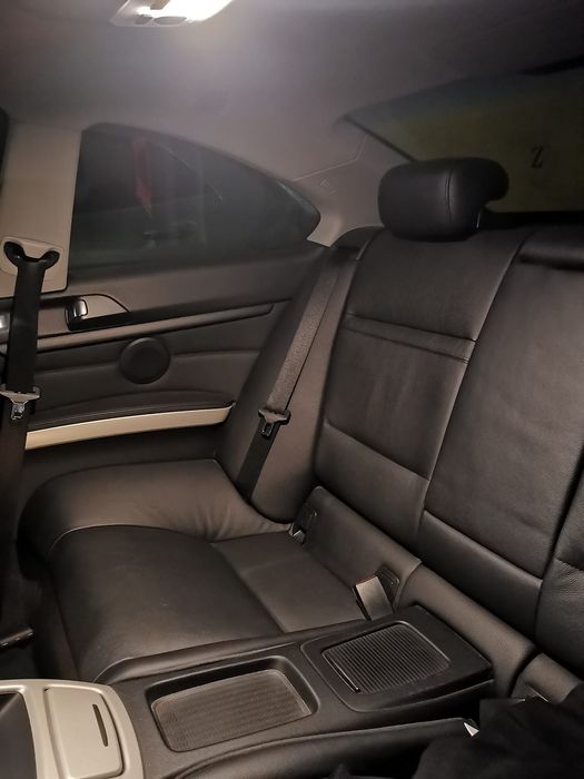 Bmw 320i coupe e92 lci