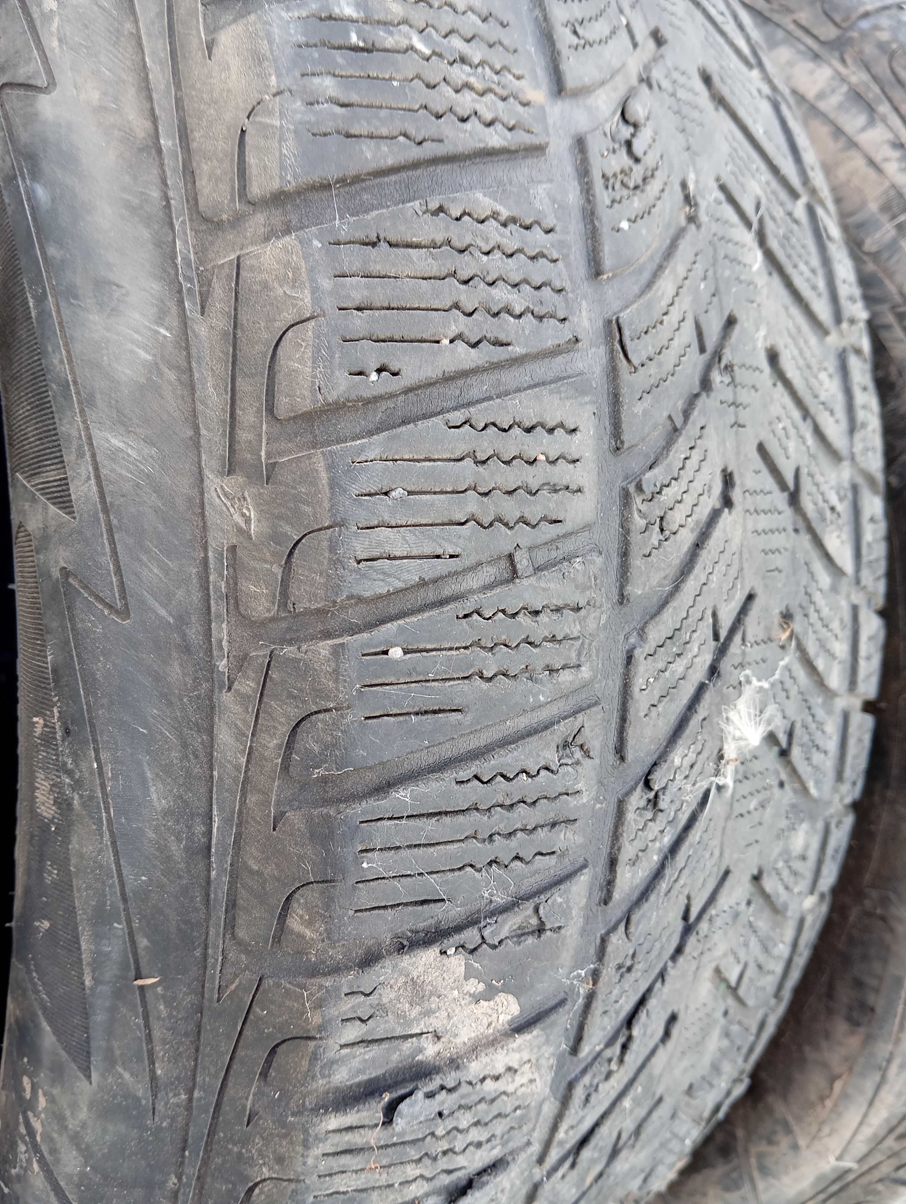 Гума GOODYEAR 255/55/r19 SUV