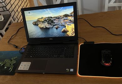 Sprzedam Laptop Dell G5 15 Intel core i5 nvidia geforce GTX + dodatki