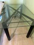 Mesa vidro com pes ferro preto
