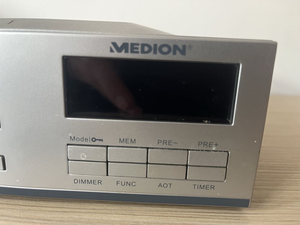 Radio medion szare