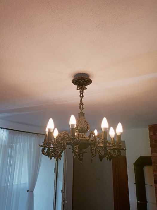 Żyrandol z mosiądzu