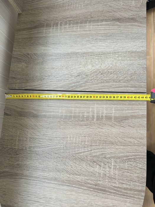 Столик для маніккюру