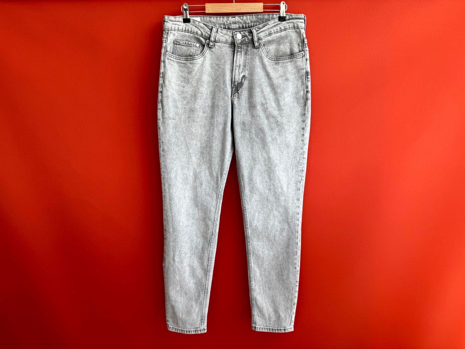 H&M Tapered Оригінал чоловічі джинси штани розмір 34