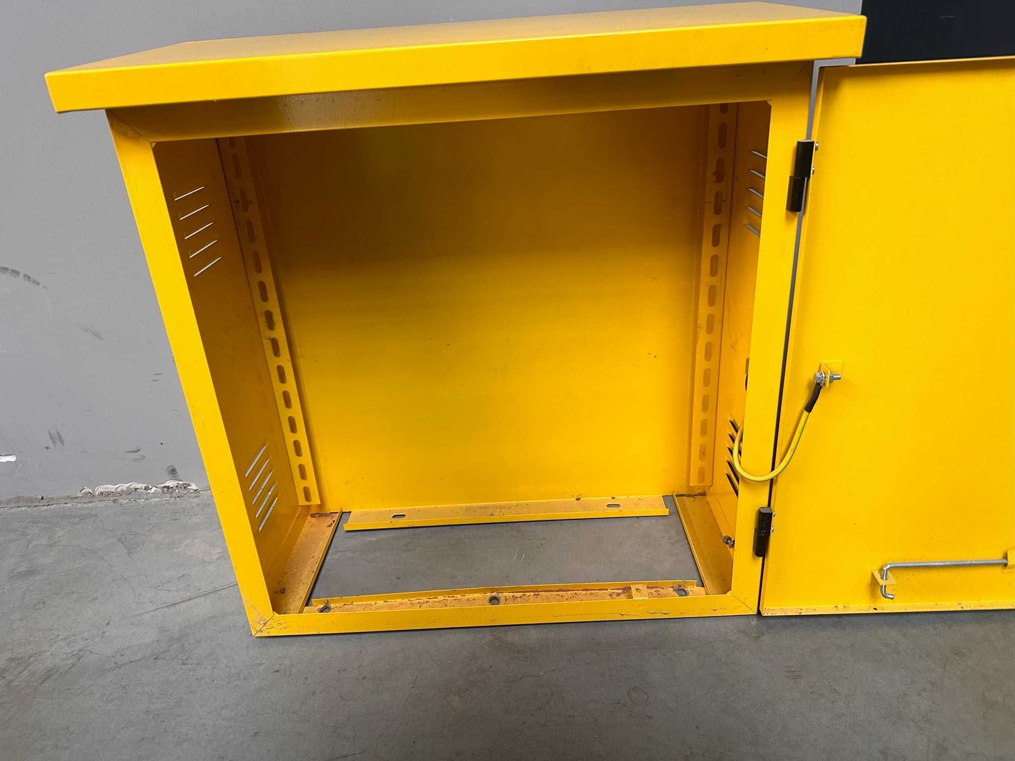 szafka gazowa 600x600x250
