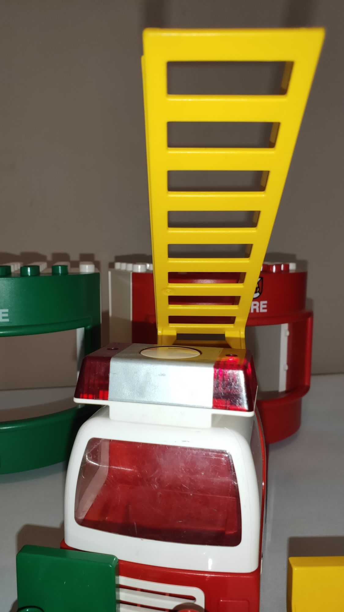 Klocki LEGO Duplo Policja Straż Pożarna z dźwiękiem