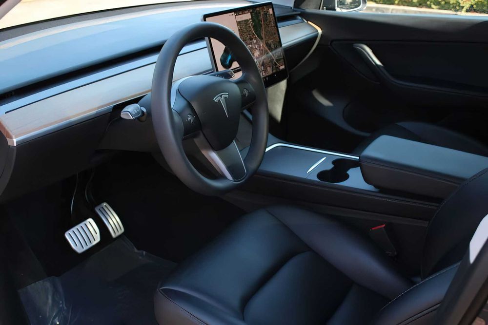 Tesla Model Y Performance      2022