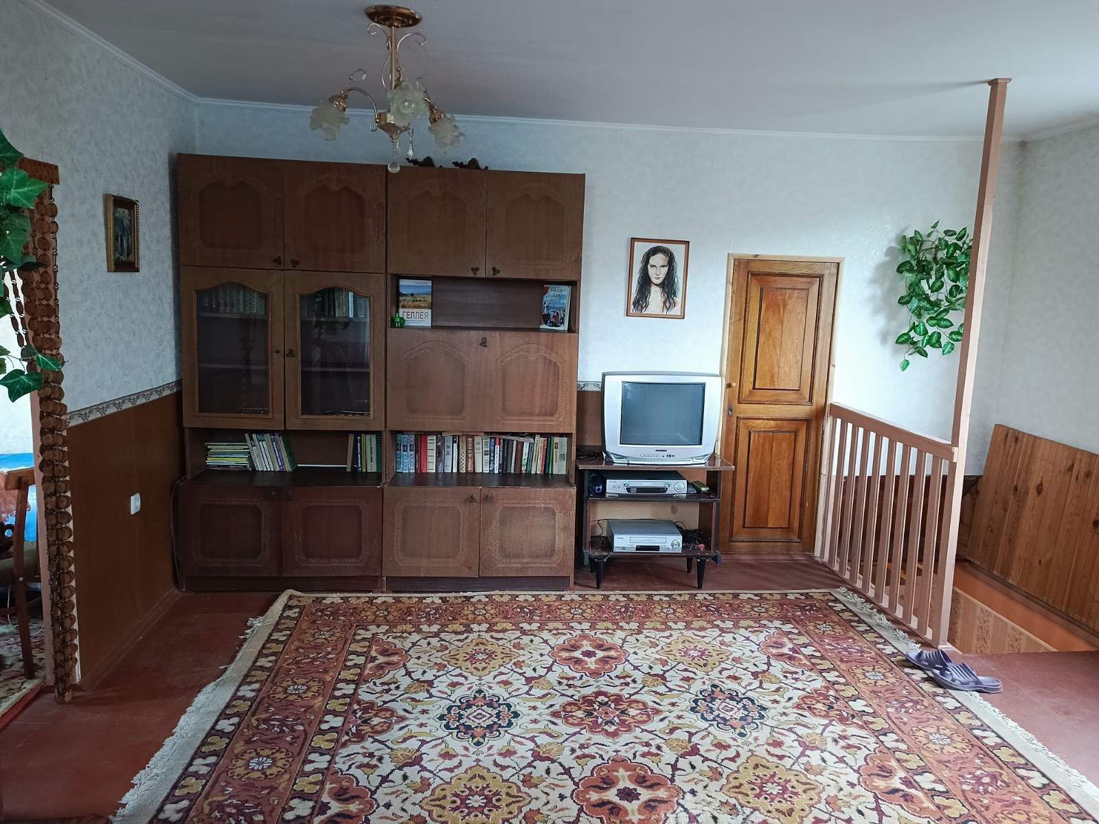 Продам дачу біля лісу