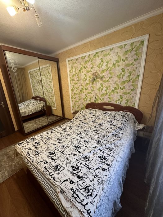 Здам подобово 2-х кімнатну квартиру в центрі міста Лозова