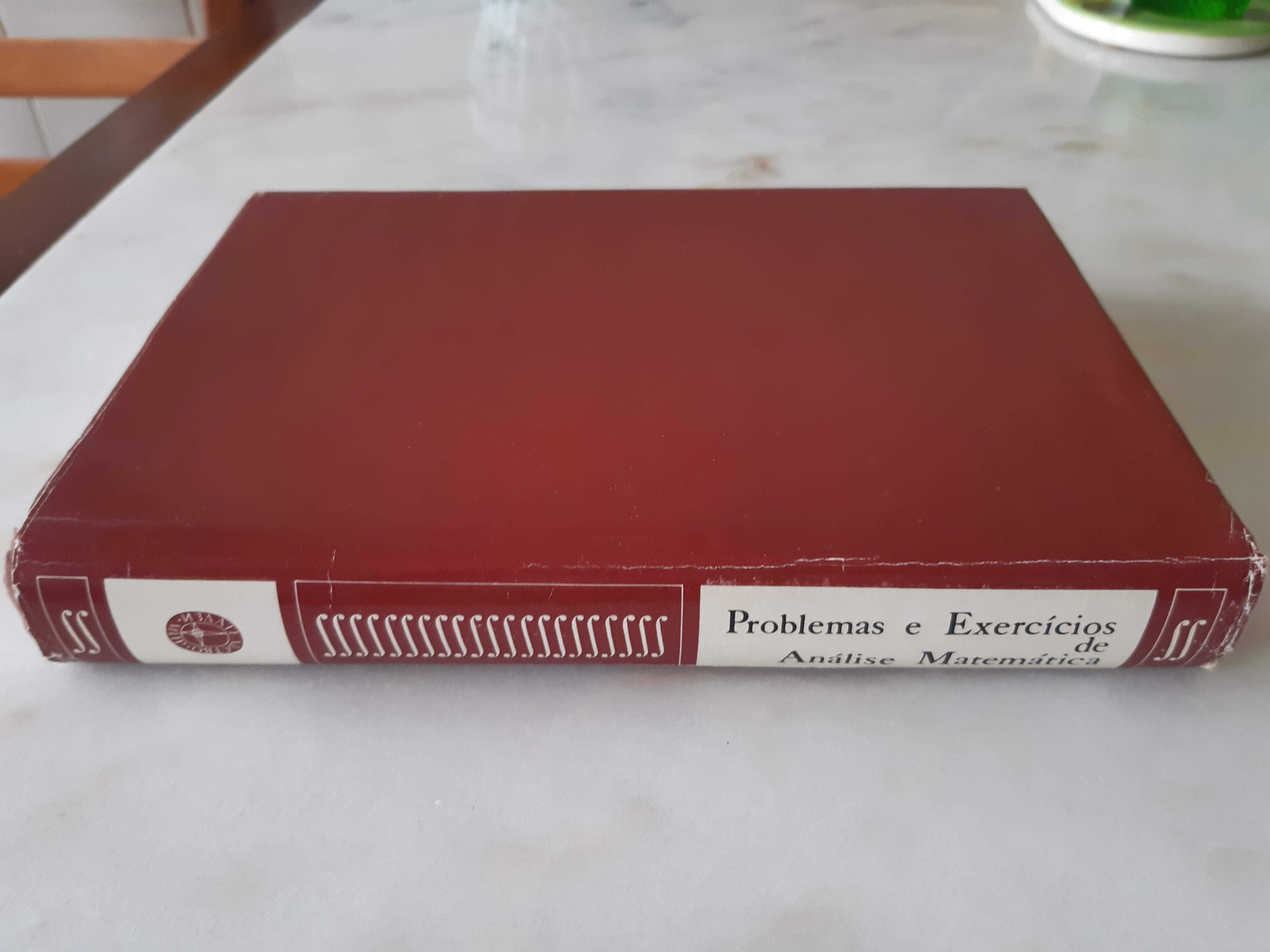 Livro Problemas e Exercícios de Análise Matemática,1977 Ed,MIR Moscovo