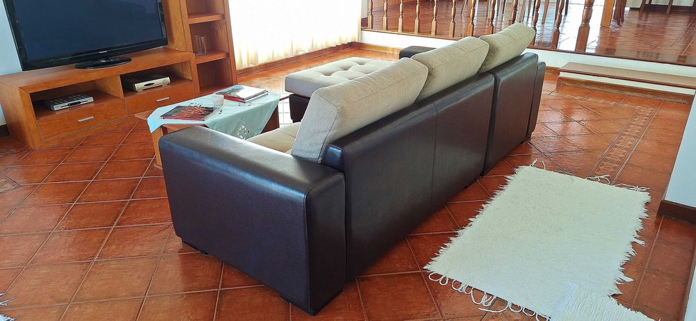 Sofá de 3 Lugares como novo e muito confortável