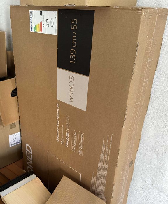 TV LG QNED 55'' (140 cm) - imagem incrível, ótimo estado