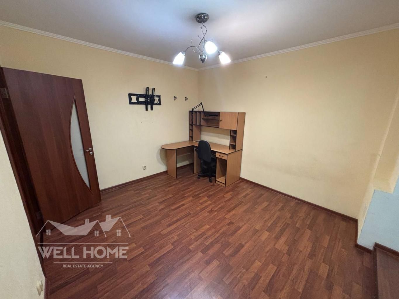 Продаж квартири 3к Алматинська, 39-Е Київ