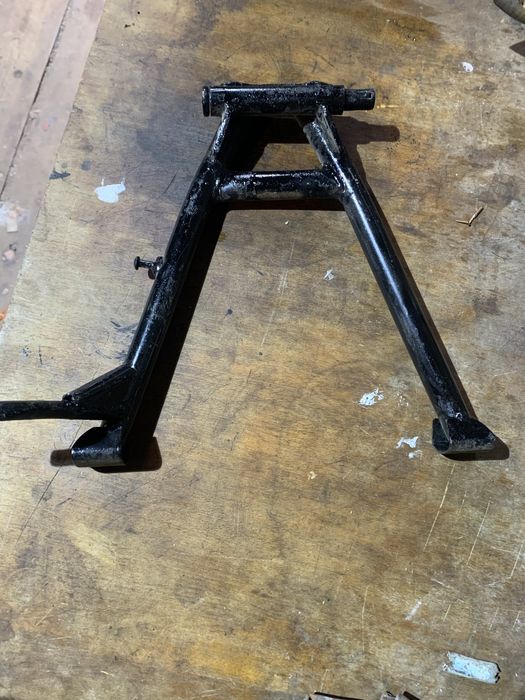 Підніжка центральна вайпер 125/150