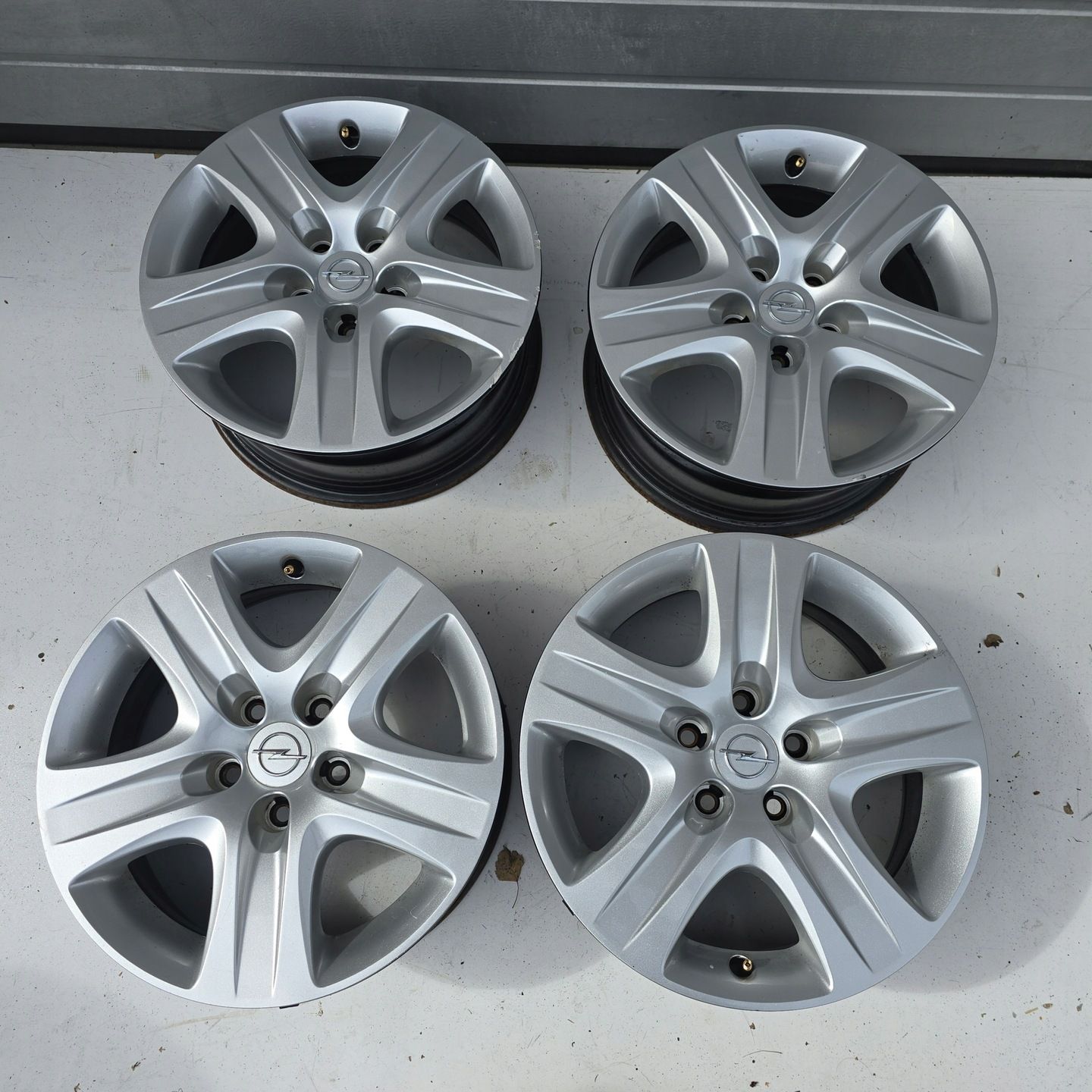 Opel Astra Iii Meriva Zafira a Vectra 16'' 5x110 ET39 4X