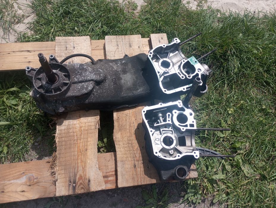 Kartery Leonardo Aprilia 125 150 pół karter przekładnia 200 napęd L5