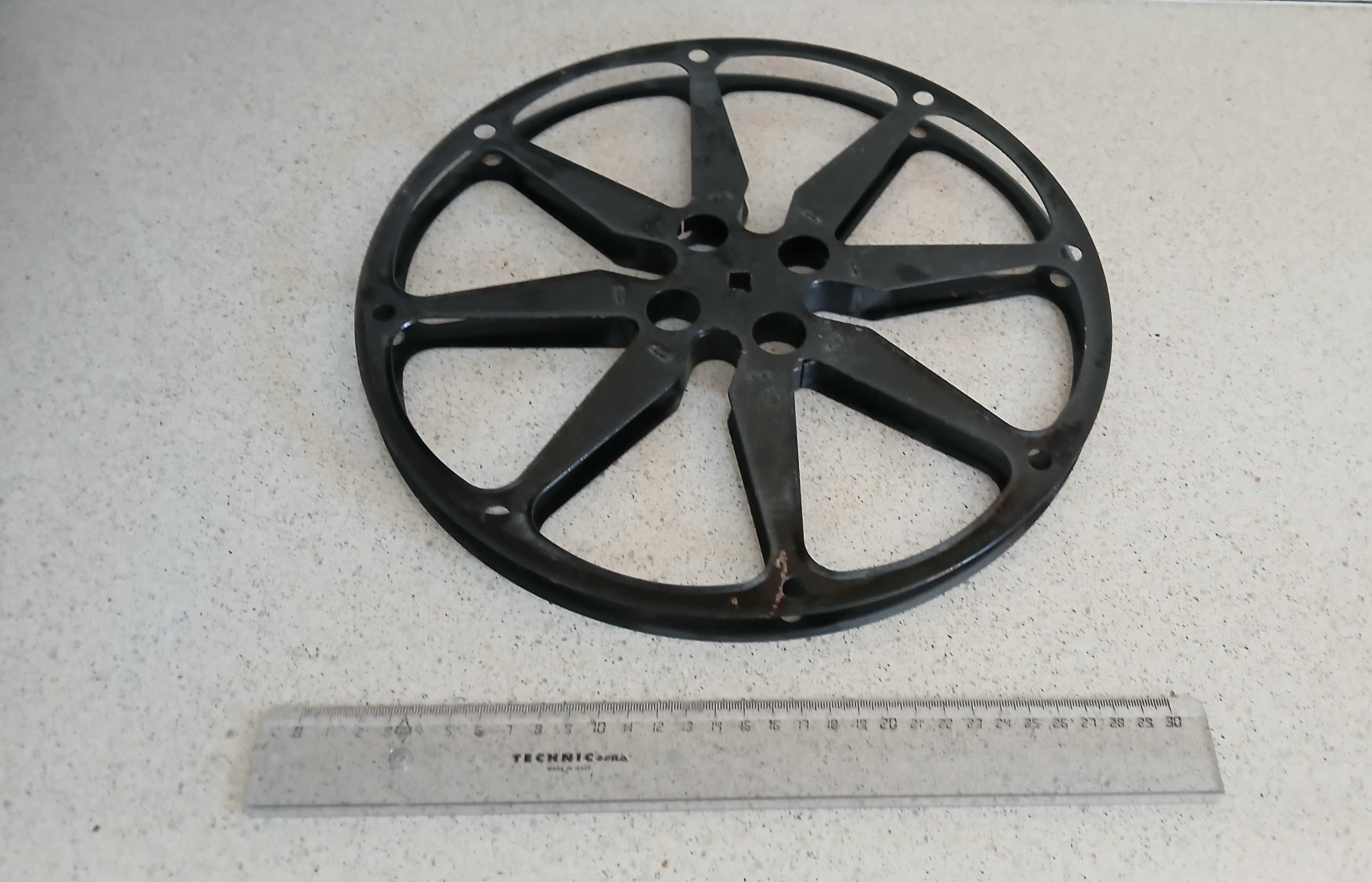 Lata para filme de cinema preta