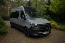 Wynajem luskusowego busa Mercedes Sprinter VIP