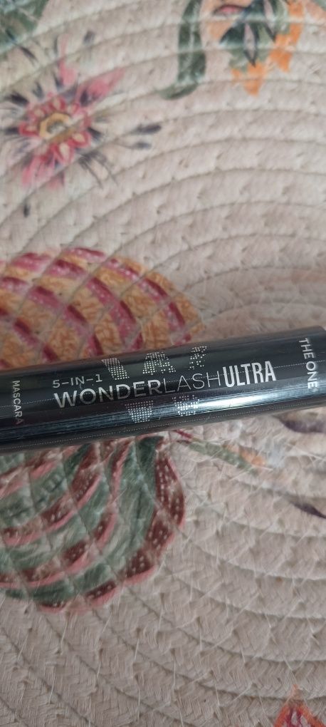 Tusz do rzęs Wonder Lash Ultra