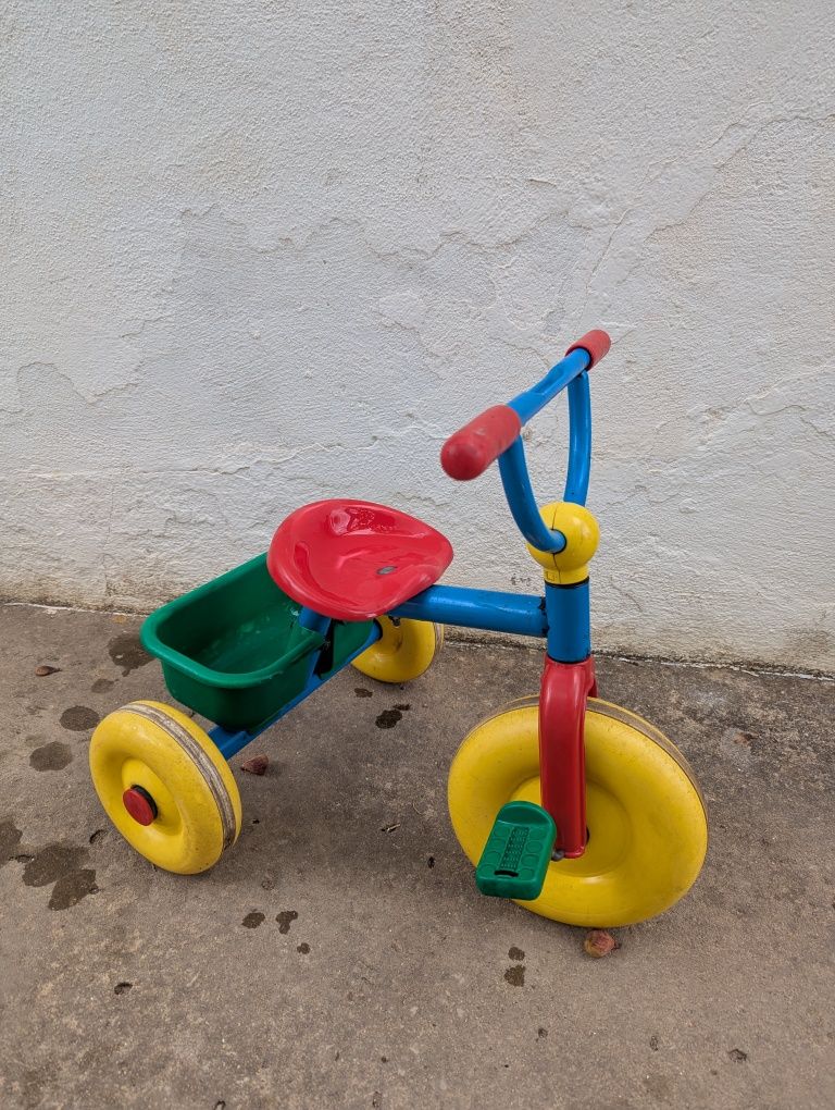 Vendo Triciclo pequeno