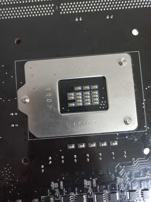 Płyta główna Asus uszkodzone piny