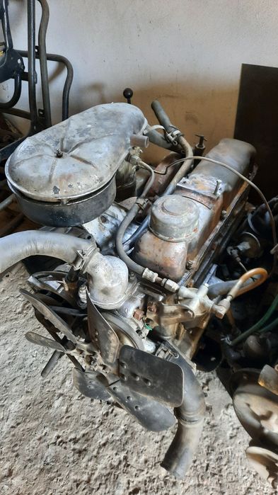 Uaz 469 b silnik 2.4 orginalny benzyna stan bardzo dobry polecam