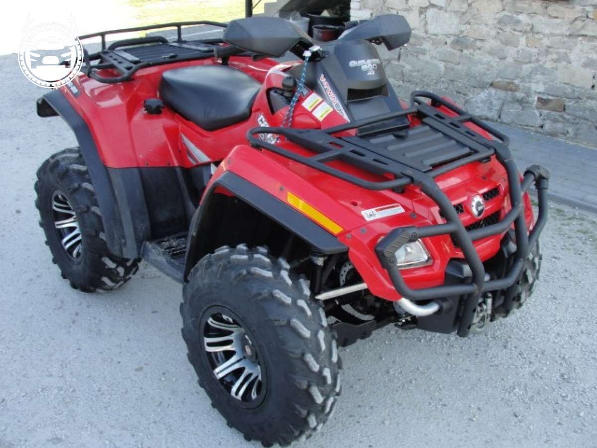 Can-am Outlander 800cc 100 Km 4 x 4