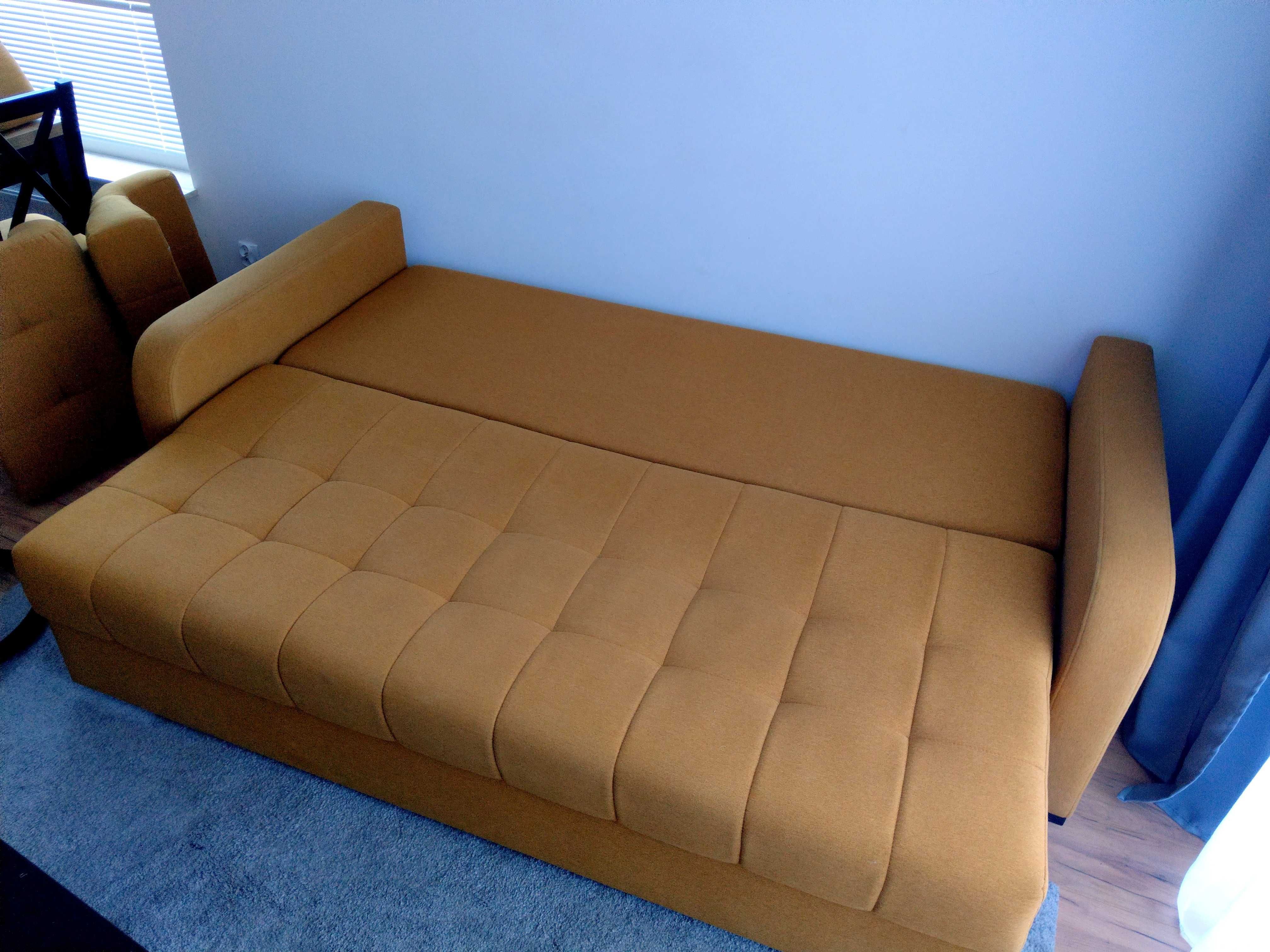 Sofa pikowana z funkcją spania, kolor miodowy, stan idealny jak nowa!