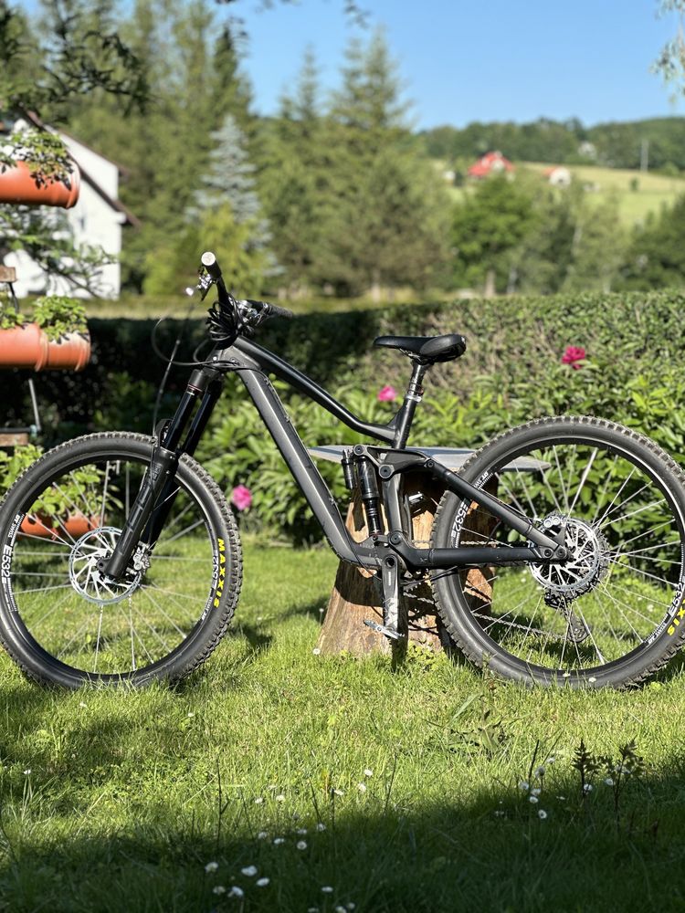 Rower Dartmoor Thunderbird FR M custom enduro freeride