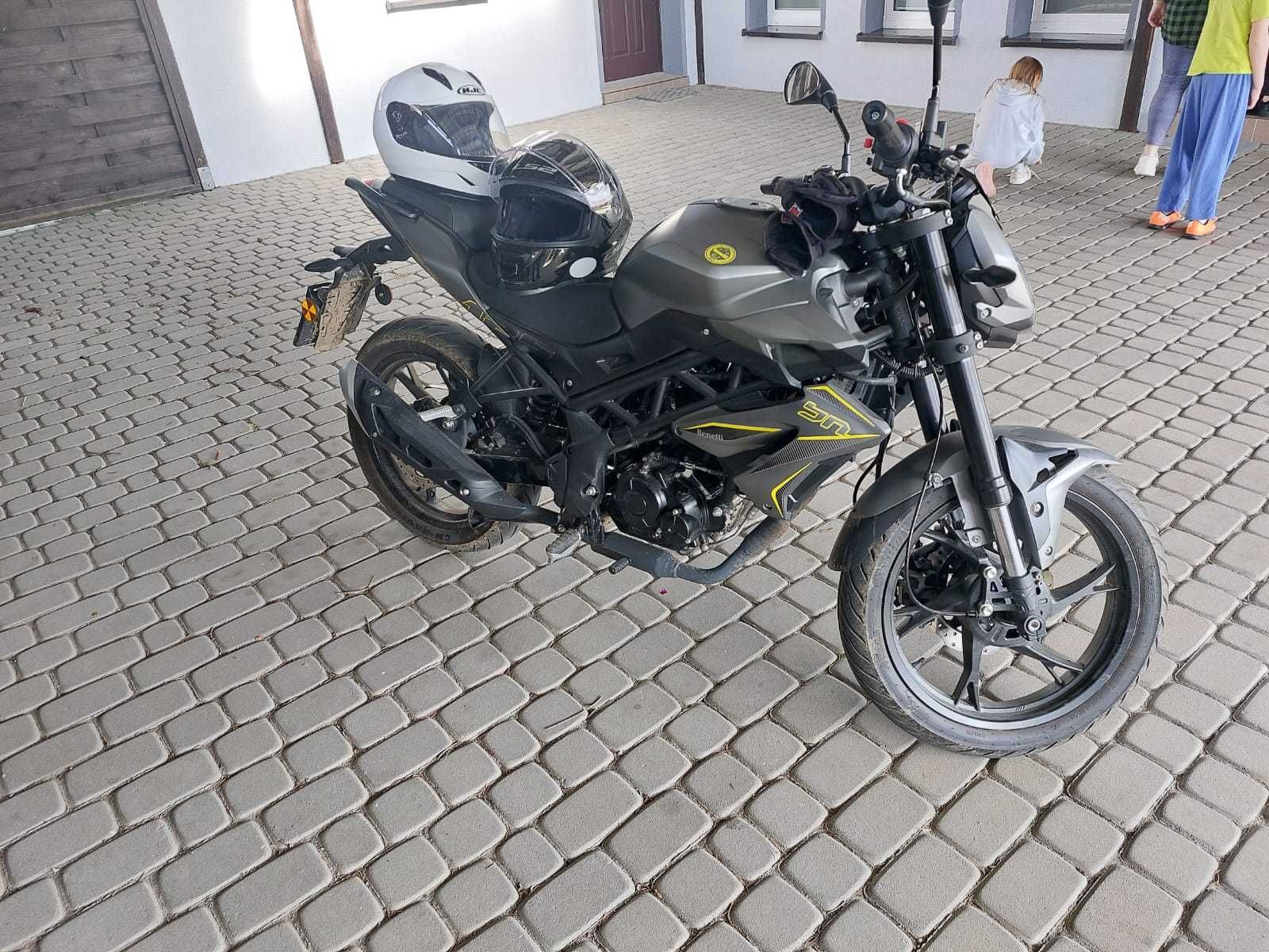 Motocykl Benelli BN 125