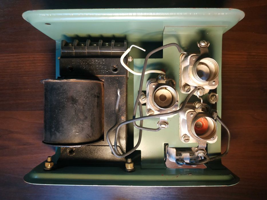 Трансформатор понижающий 220/36в