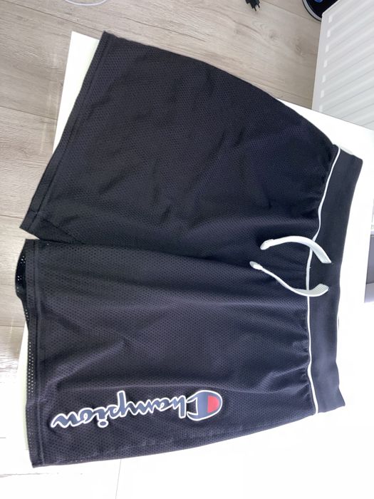 Oryginalne męskie krótkie spodenki sportowe marki Champion Rochester