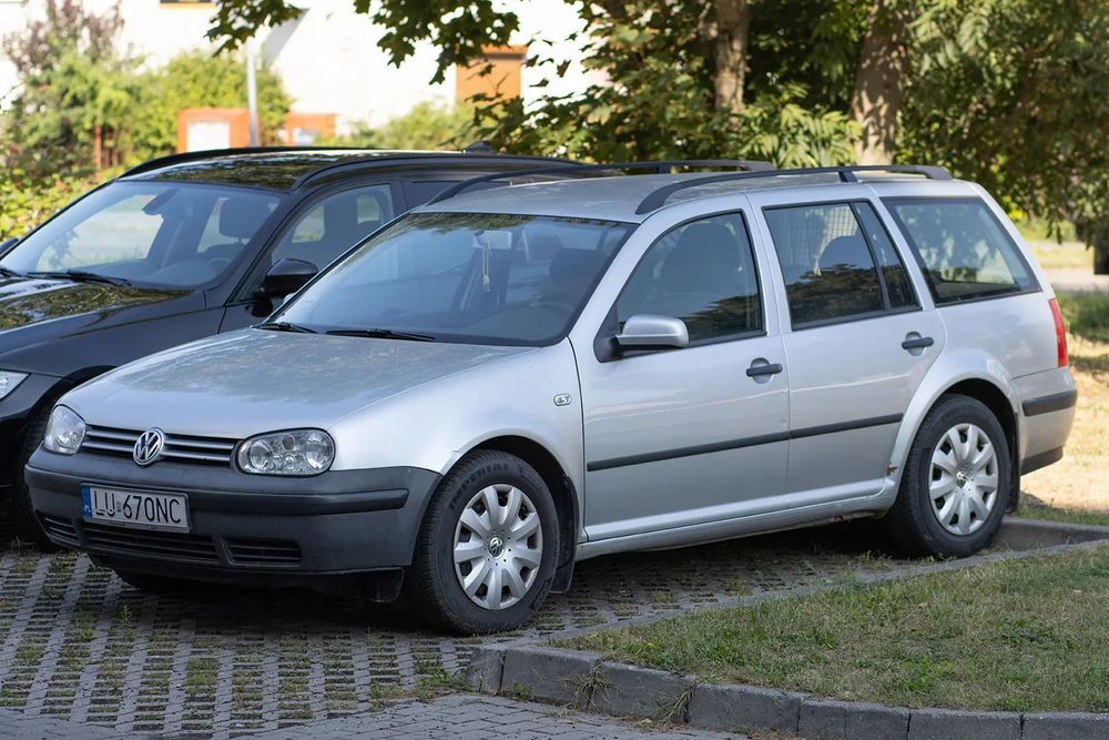 Volkswagen Golf IV z zepsutą skrzynią biegów