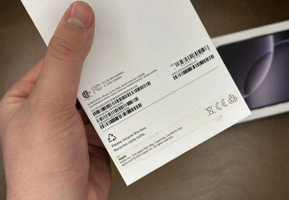 iPhone 16 Pro Max, 256 ГБ
