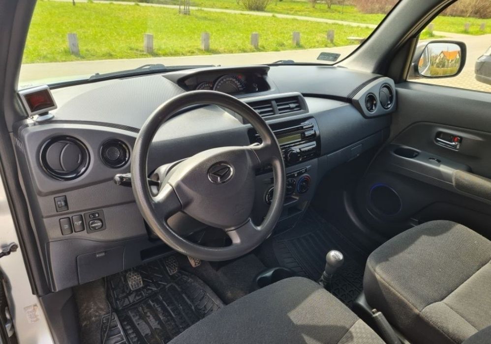 Daihatsu Materia 2008, 260000 км., бензин 1,3 л., МКПП.