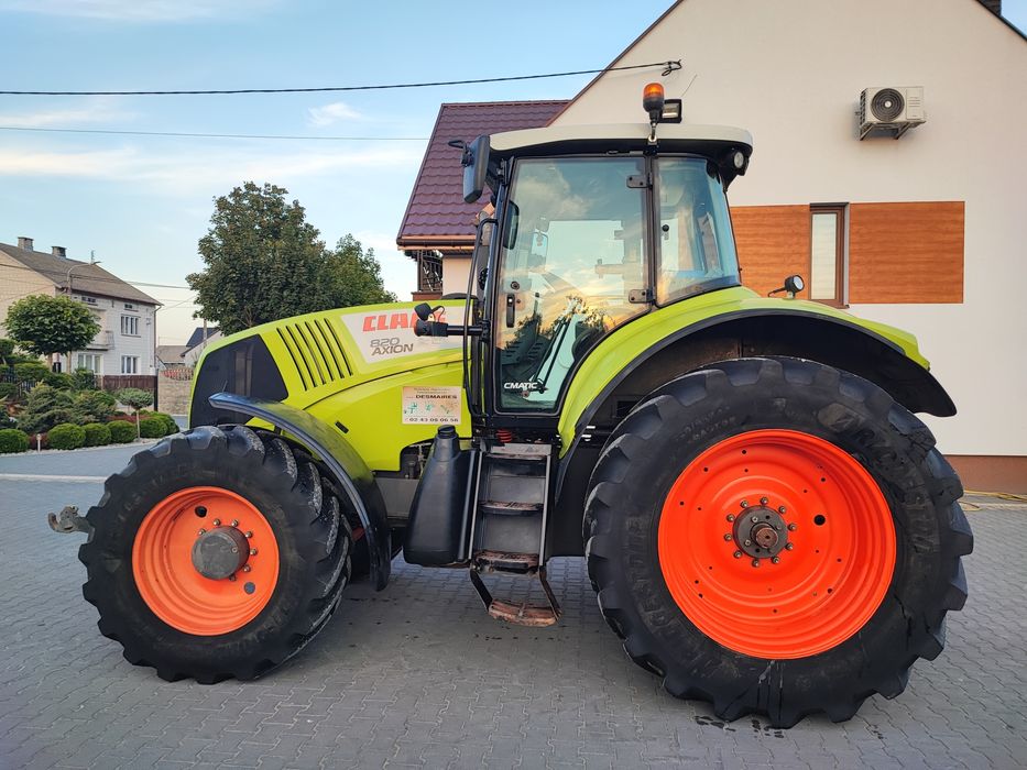 Claas  Axion 820