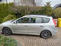 A samochód sprzedam Hyundai i30 CW, 1600 benzyna 126 KM